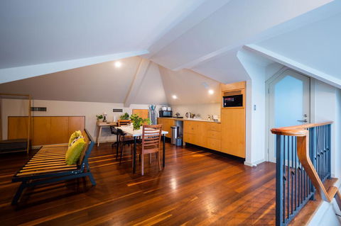 Quiet Private Studio In Strathfield With Kitchenette And Private Bathroom 3min To Station Sleeps 6 - Accommodation Bookings 0