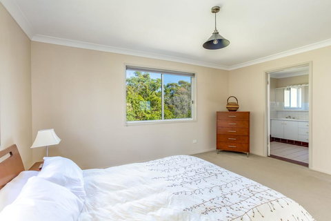 Rainbow Views - Rainbow Beach, Stunning Ocean Views And A Swimming Pool - Accommodation Bookings 3