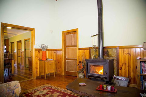 Red Tractor Retreat - Accommodation Bookings 0