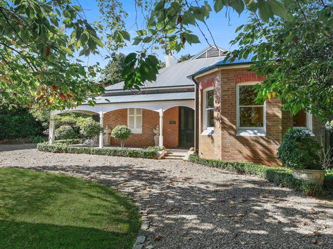 Redcourt - Est 1904: Southern Highlands Elegance - Accommodation Bookings 0