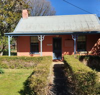 Redruth - 2 bedroom cottage situated in wandiligong