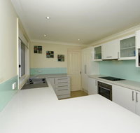 Reef Close 1/2 - Accommodation Bookings