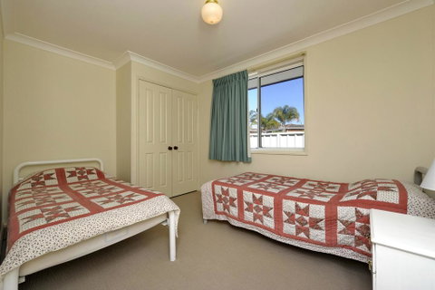 Reef Close, 1/2 - Accommodation Bookings 2