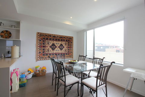 Rejuvenate San Remo - WiFi, Linen, Beach 200m, Family Friendly - Accommodation Bookings 2