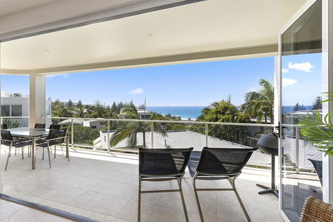 Relax In Stylish Comfort, Sunshine Beach - Accommodation Bookings 3