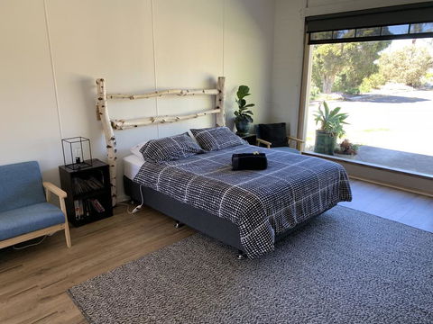 Relaxing Geelong Studio - Accommodation Bookings 0