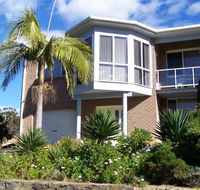 Retreat on Surf Beach - Accommodation Bookings