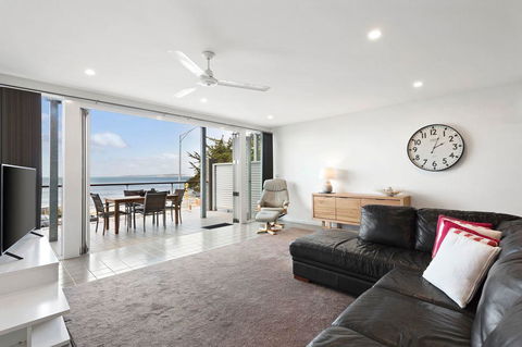 Rip N View - Accommodation Bookings 0