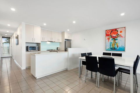 Rip N View - Accommodation Bookings 2