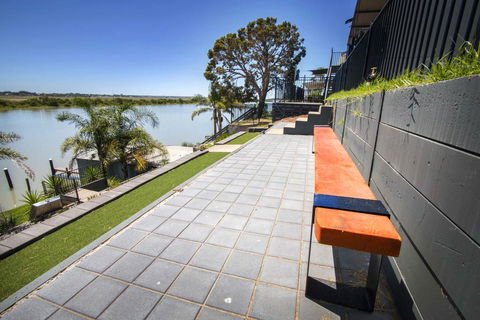 River Life - Accommodation Bookings 1