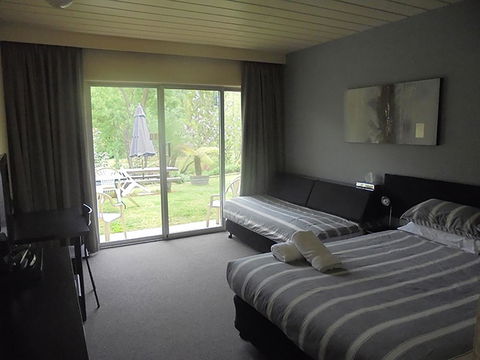 Riverbank Park MOTEL - Accommodation Bookings 3