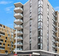 Riverside apartment Next to Sydney Olympic Park - Accommodation Bookings