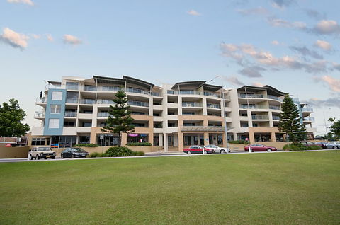 Riverside Holiday Apartments - Accommodation Bookings 2
