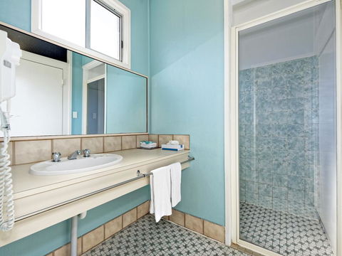 Riviera Motel Bundaberg - Accommodation Bookings 3