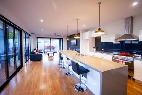 RL Apartments 3 Simms St - Accommodation Bookings 2