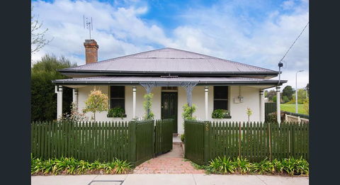 Roalies Farm House - Accommodation Bookings 0