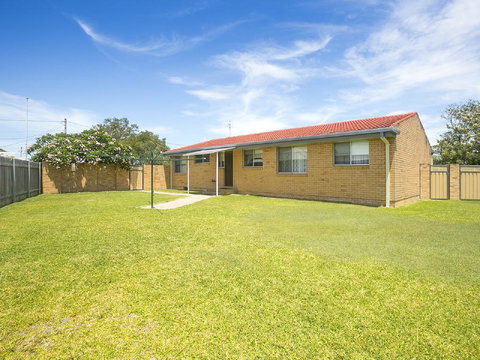 Robys Retreat - Sawtell, NSW - Accommodation Bookings 2