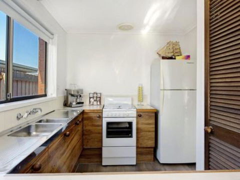 Rosebud Beach Babe - Accommodation Bookings 3