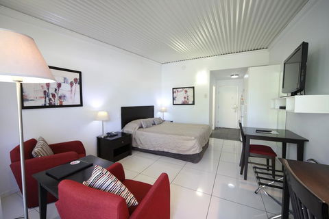 Route 66 Motor Inn - Accommodation Bookings 3