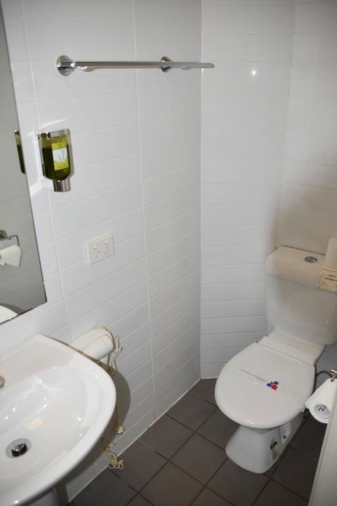 Royal Hotel Motel Gympie - Accommodation Bookings 3
