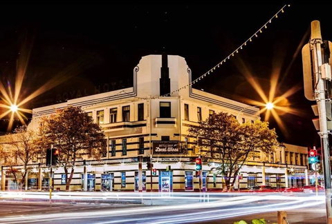 Royal Hotel Orange - Accommodation Bookings 0