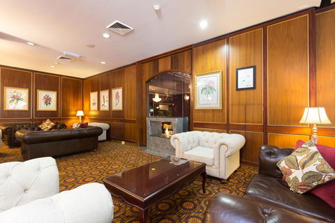 Royal On The Park - Accommodation Bookings 2