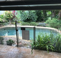 Royal Palm Cottage Entire two bedroom 2 bathroom house with Pool - Accommodation Bookings