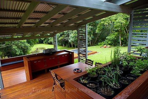 Runawaytomaleny - Accommodation Bookings 0