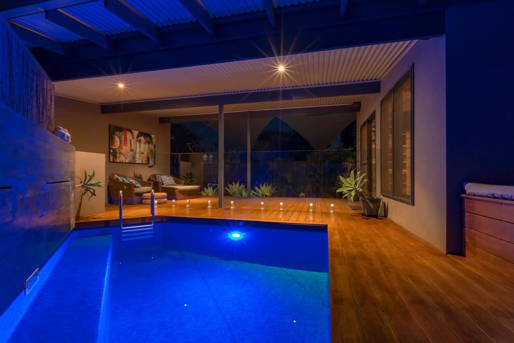  Accommodation Bookings