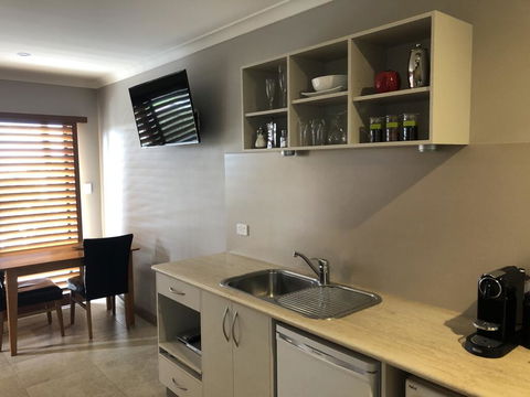 Saltair Luxury Accommodation - Adults Only - Accommodation Bookings 3