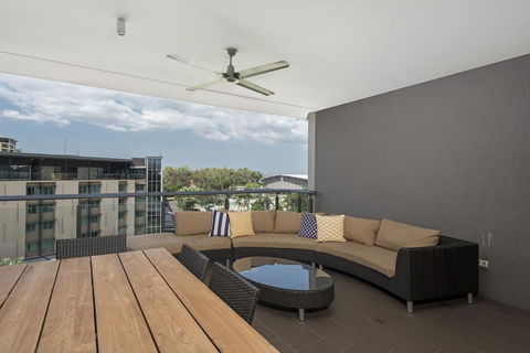 Saltwater Suites - 1,2 & 3 Bed Waterfront Apartments - Accommodation Bookings 3