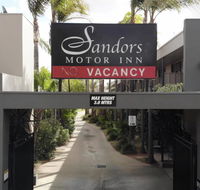 Sandors Motor Inn