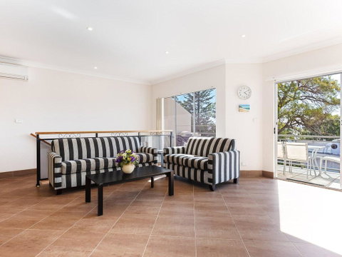 Sandy Point Luxury', 117a Sandy Point Road - Air Con & Foxtel - Accommodation Bookings 2