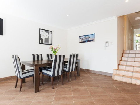 Sandy Point Luxury', 117a Sandy Point Road - Air Con & Foxtel - Accommodation Bookings 1