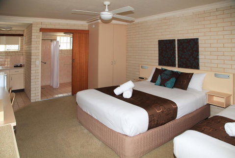 Santa Fe Motel And Holiday Units - Accommodation Bookings 3