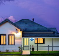 Sapphire Cottage