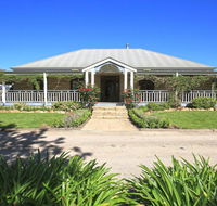 Sarnia - period home in garden oasis with pool