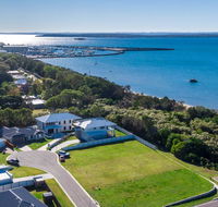 Sea breeze Esplanade Beachfront Close Marina Hervey Bay