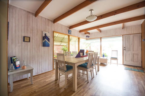 Sea J's, Brighton - Accommodation Bookings 2