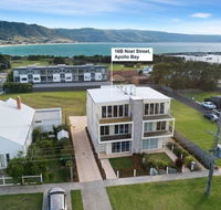 SEA NOOK - seconds from the beach - Accommodation Bookings