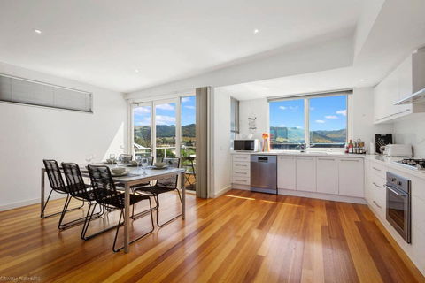 SEA NOOK - Seconds From The Beach - Accommodation Bookings 3