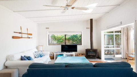Sea Urchin, 9 Sandy Point Road - Accommodation Bookings 0