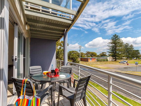 Seachange Apartment 3 - Accommodation Bookings 2