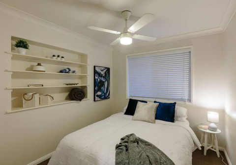 Seagrass House - Modern North Avoca Oasis - Accommodation Bookings 1
