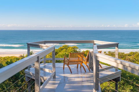 Seascape @ 19 Pindari - Privacy, Space, Views - Accommodation Bookings 0