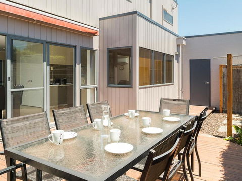 Seaside Splendour - Accommodation Bookings 1