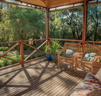 Secluded homestead amongst the trees - Accommodation Bookings
