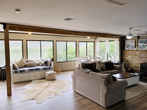 Secluded Waterfront House On Rainforest Acerage - Accommodation Bookings 0