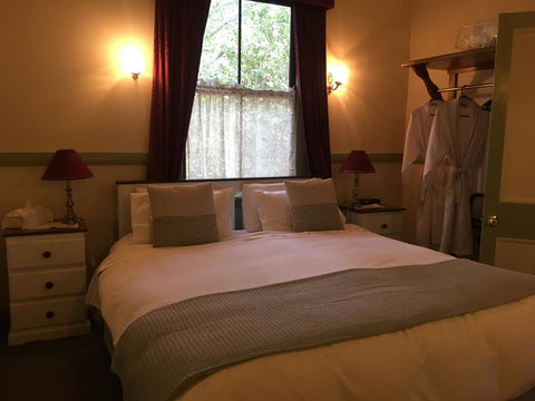 Secrets Hideaway - Accommodation Bookings 1