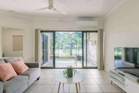 Secure 2 Bed Unit In Gray - Close Palmerston City - Accommodation Bookings 0